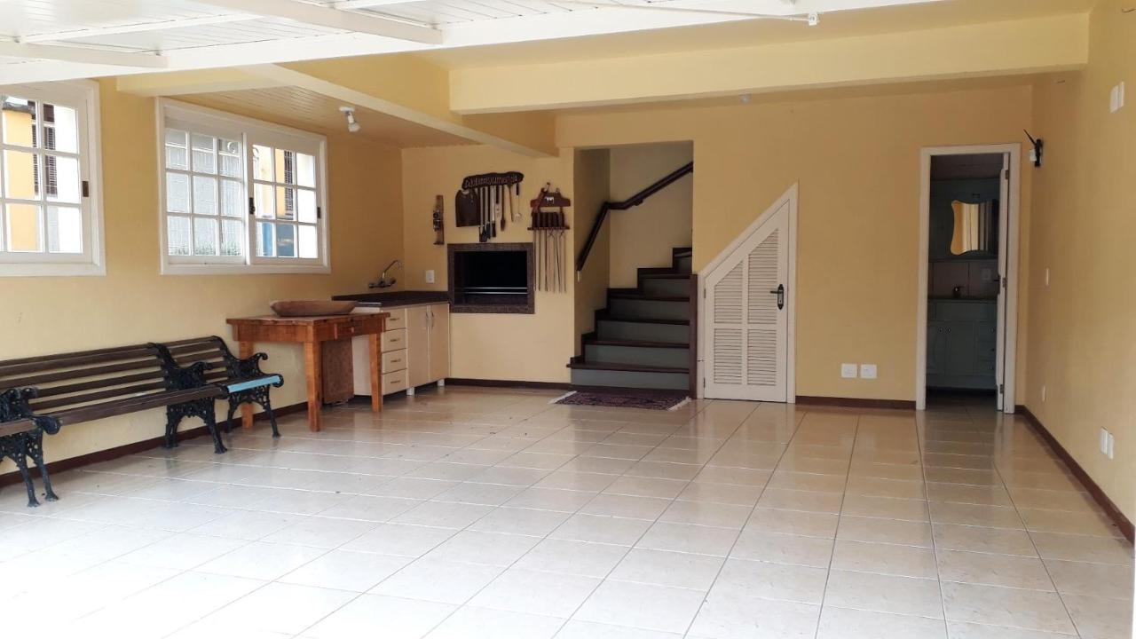 Casa Ampla Com Comodos Confortaveis กรามาโด ภายนอก รูปภาพ