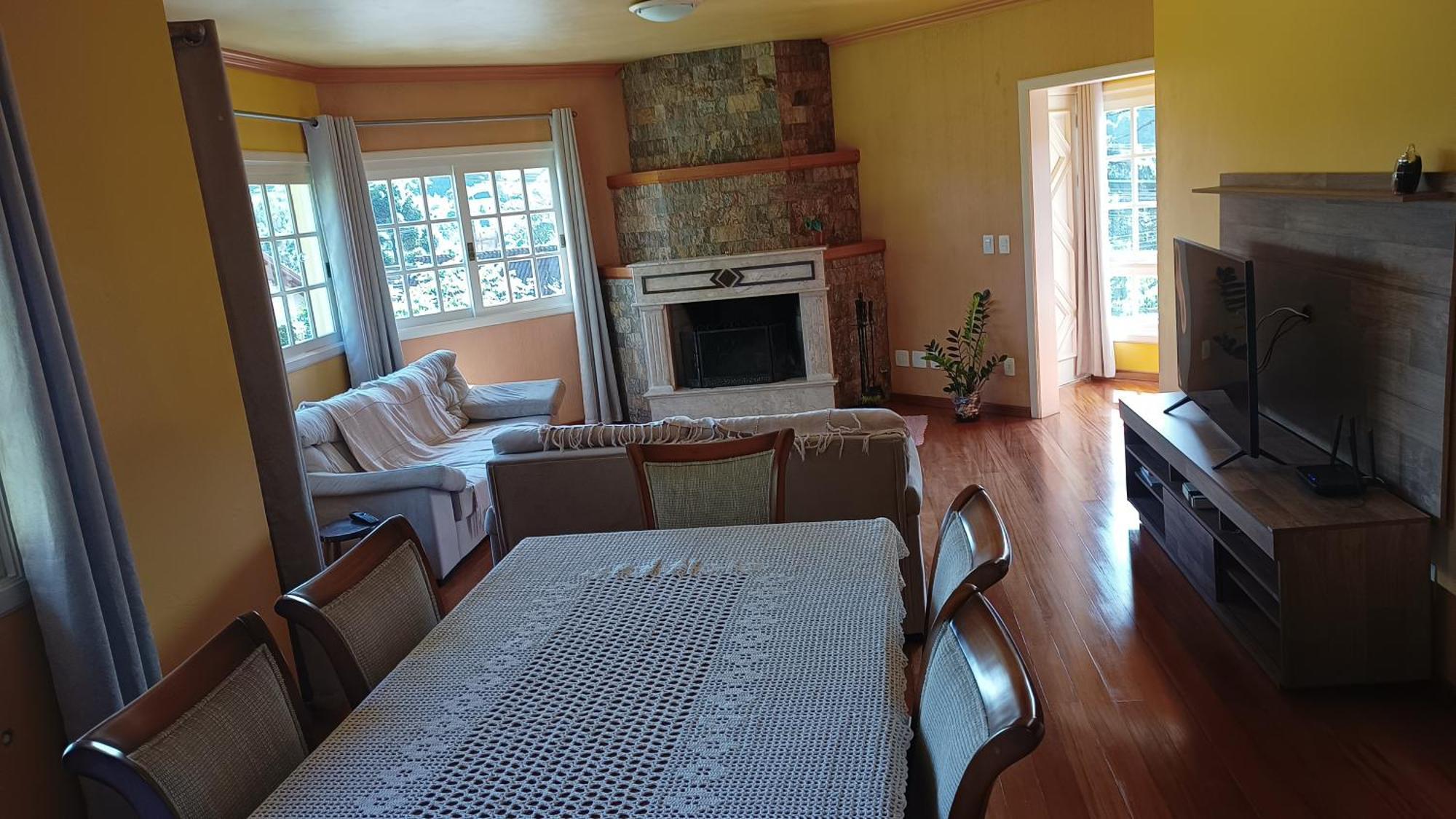 Casa Ampla Com Comodos Confortaveis กรามาโด ภายนอก รูปภาพ