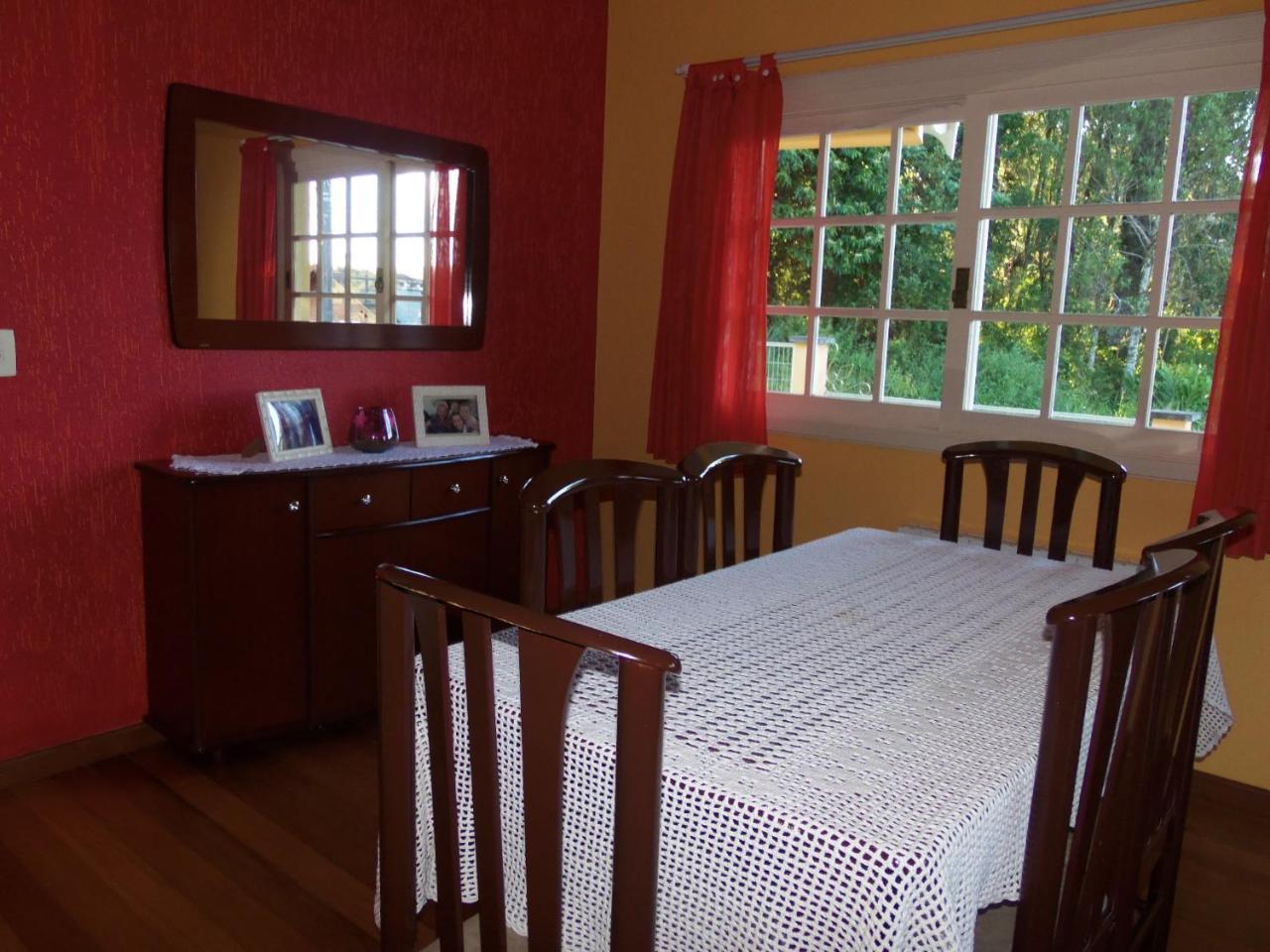 Casa Ampla Com Comodos Confortaveis กรามาโด ภายนอก รูปภาพ